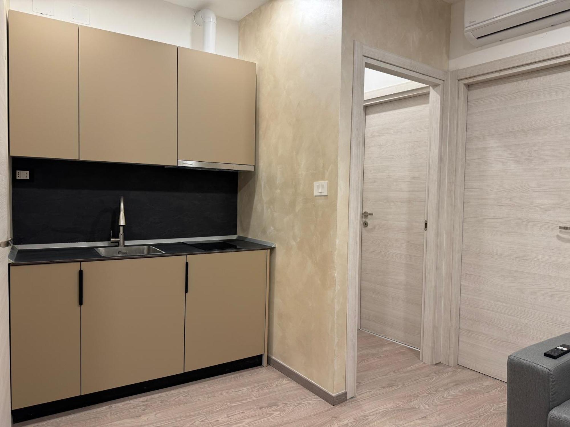 Teatro Romano Suites Триест Екстериор снимка
